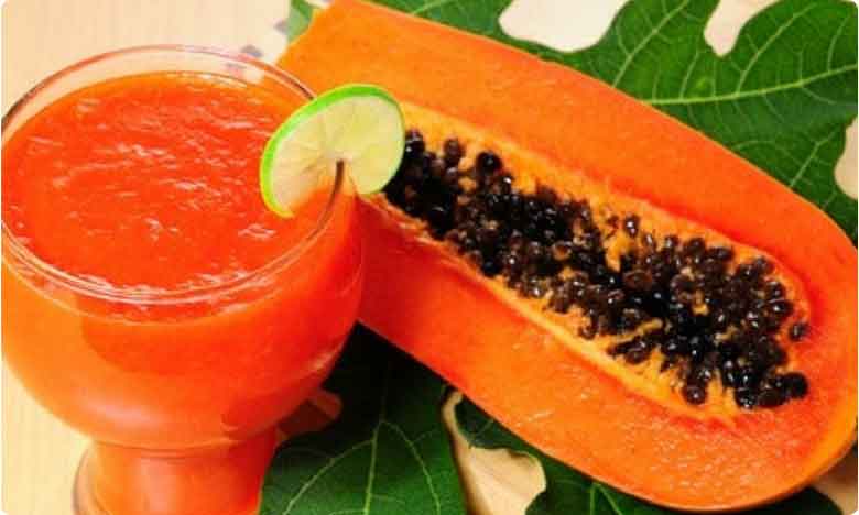 Papaya Leaves are best cure for Dengue Fever, డెంగ్యూ కాటుతో.. బంగారంలా మారిన బొప్పాయి..